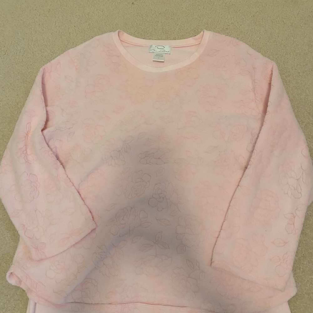 Pink fleece type lounging set/pj in baby pink.